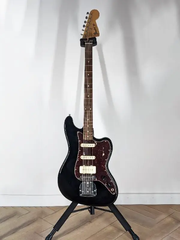 Fender Bass VI Pawn Shop 2013 hybride basse guitare 6 cordes en location backline à Nice, Antibes et Monaco