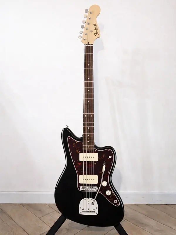 Fender Bass VI Pawn Shop 2013 hybride basse guitare 6 cordes en location backline à Nice, Antibes et Monaco
