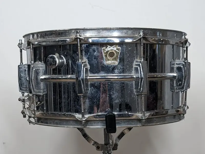 Caisse claire Ludwig Supraphonic années 80 14x6,5 en location backline à Aix-en-Provence, Cannes et Juan-les-Pins